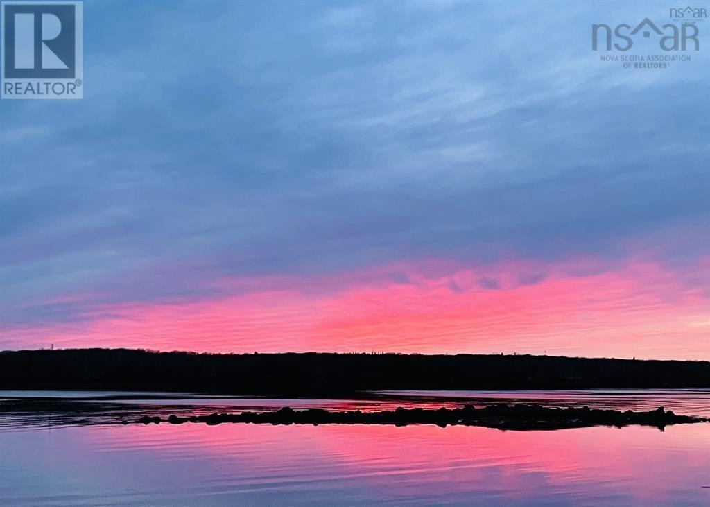 Property 4 of 12 of Mikes Island