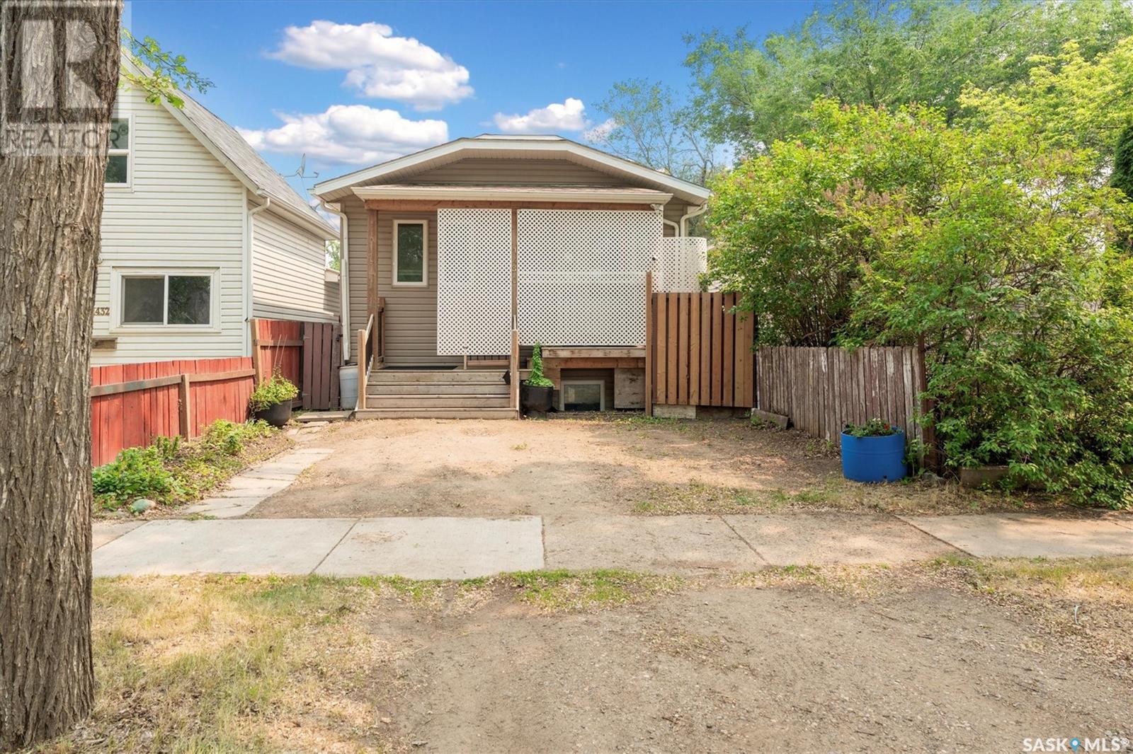 Single Family House for Sale in  C AVENUE N Saskatoon 