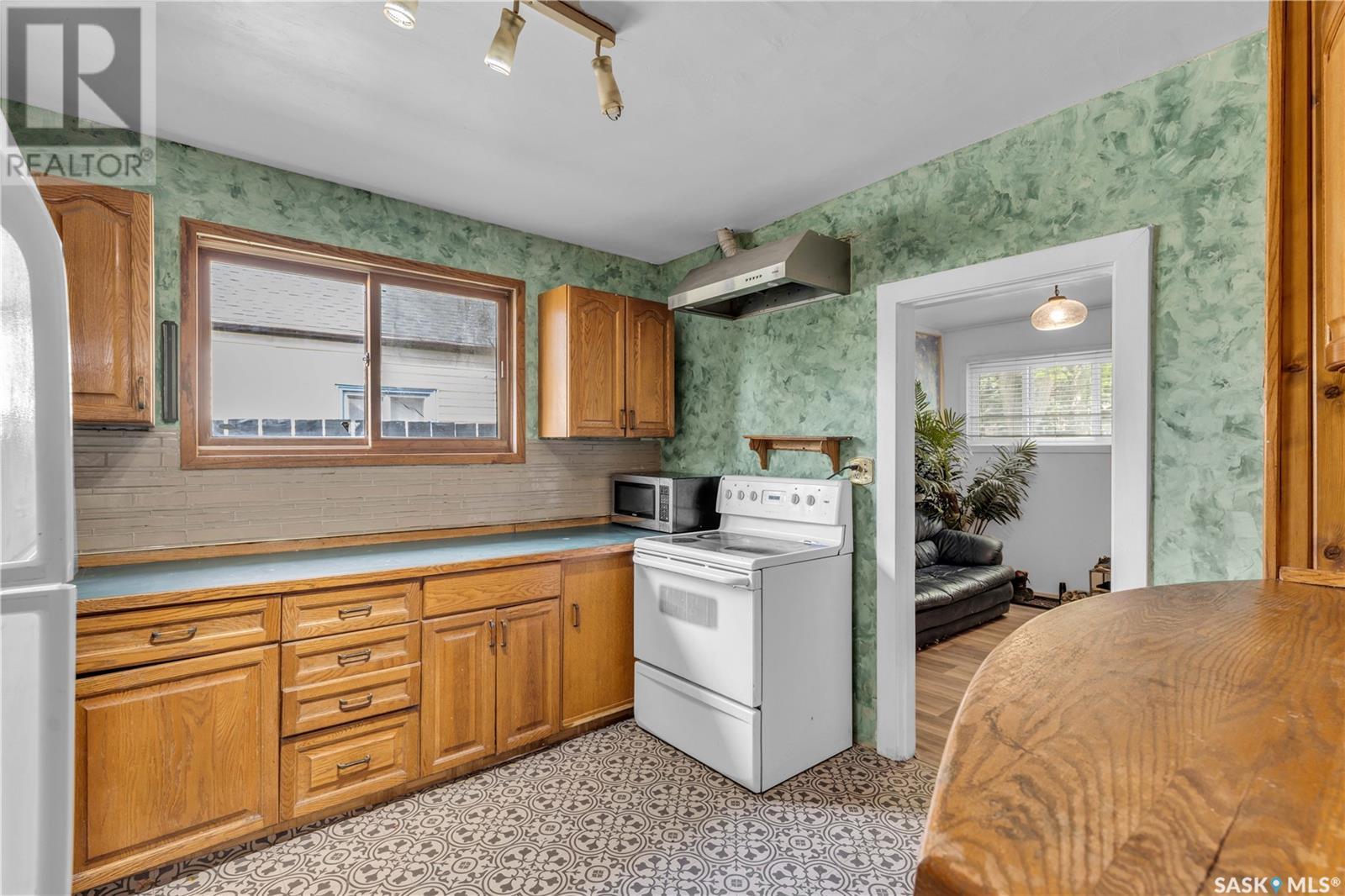 Single Family House Bungalow for Sale in  G AVENUE N Saskatoon 