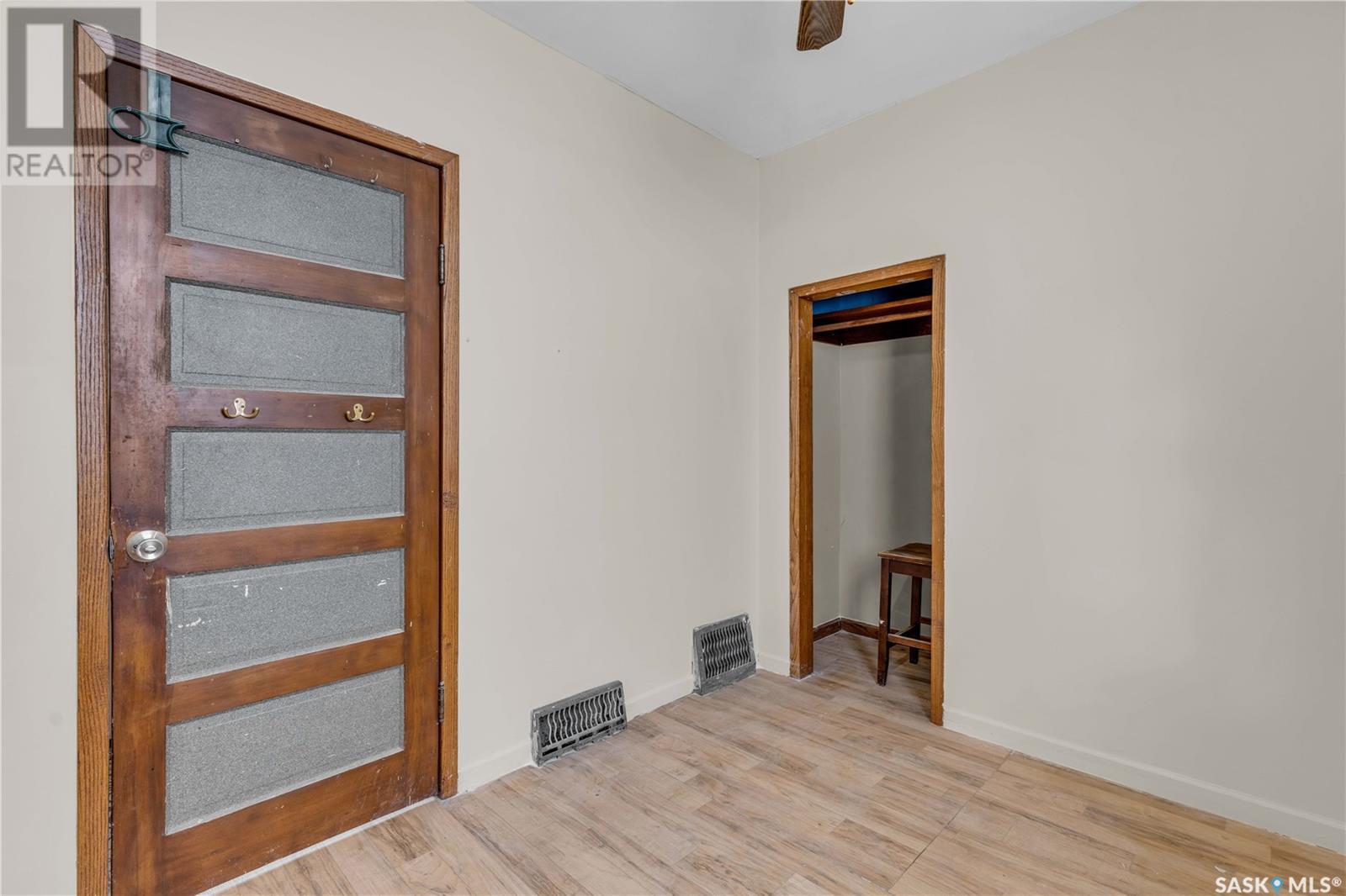 Single Family House Bungalow for Sale in  G AVENUE N Saskatoon 