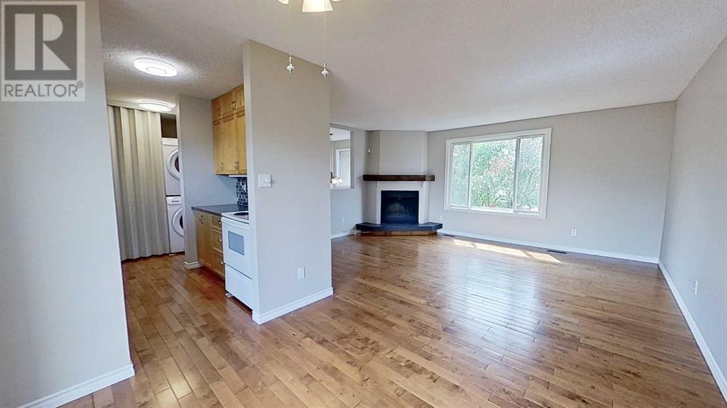 Single Family House for Sale in  Fonda Court SE Forest Heights Calgary 