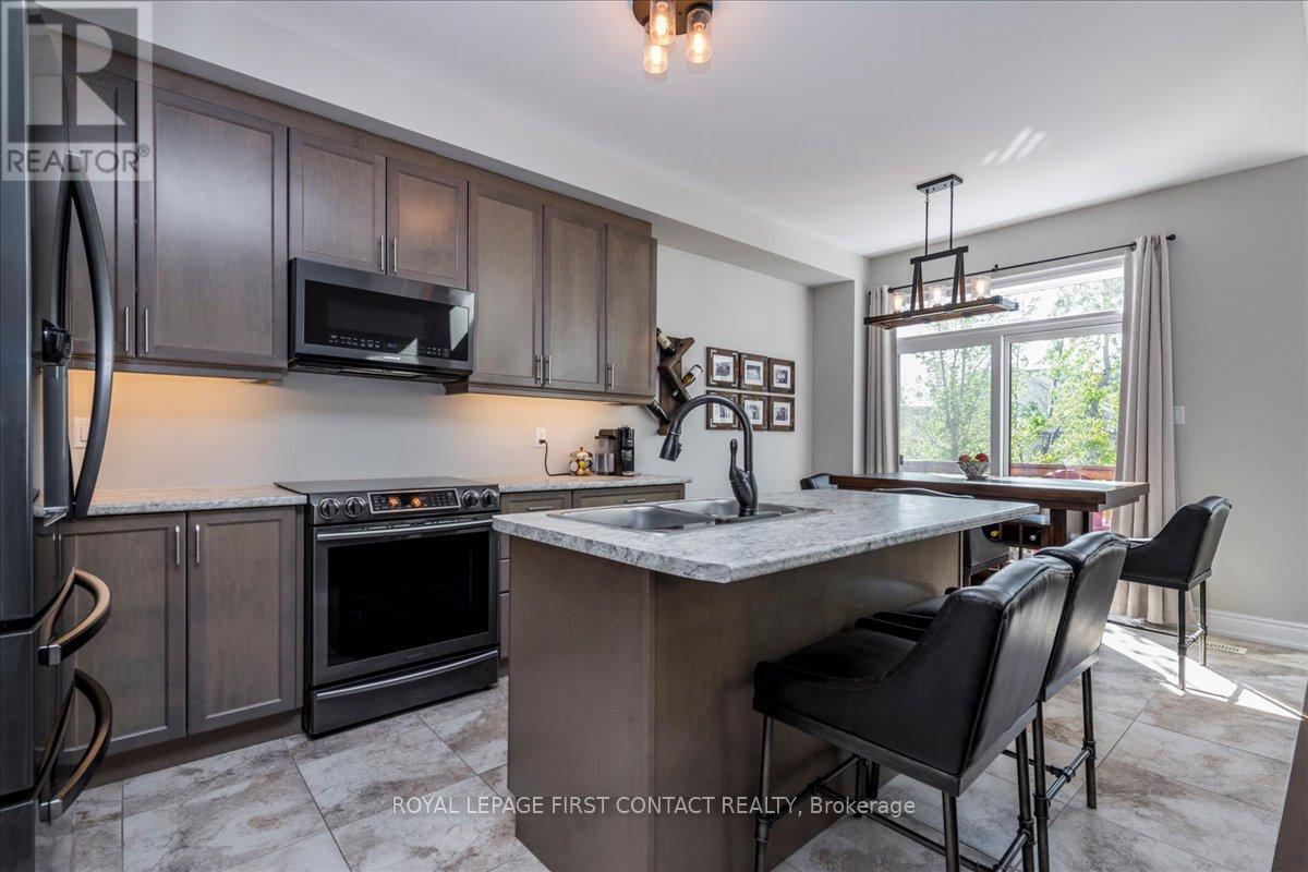 Photo 17 of 8 Nautical Lane, Wasaga Beach ON