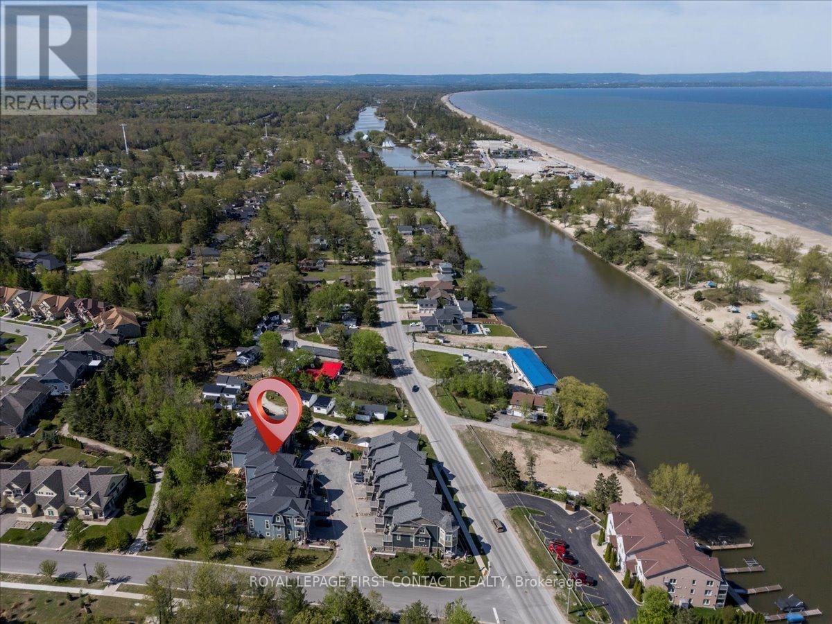 Photo 18 of 8 Nautical Lane, Wasaga Beach ON