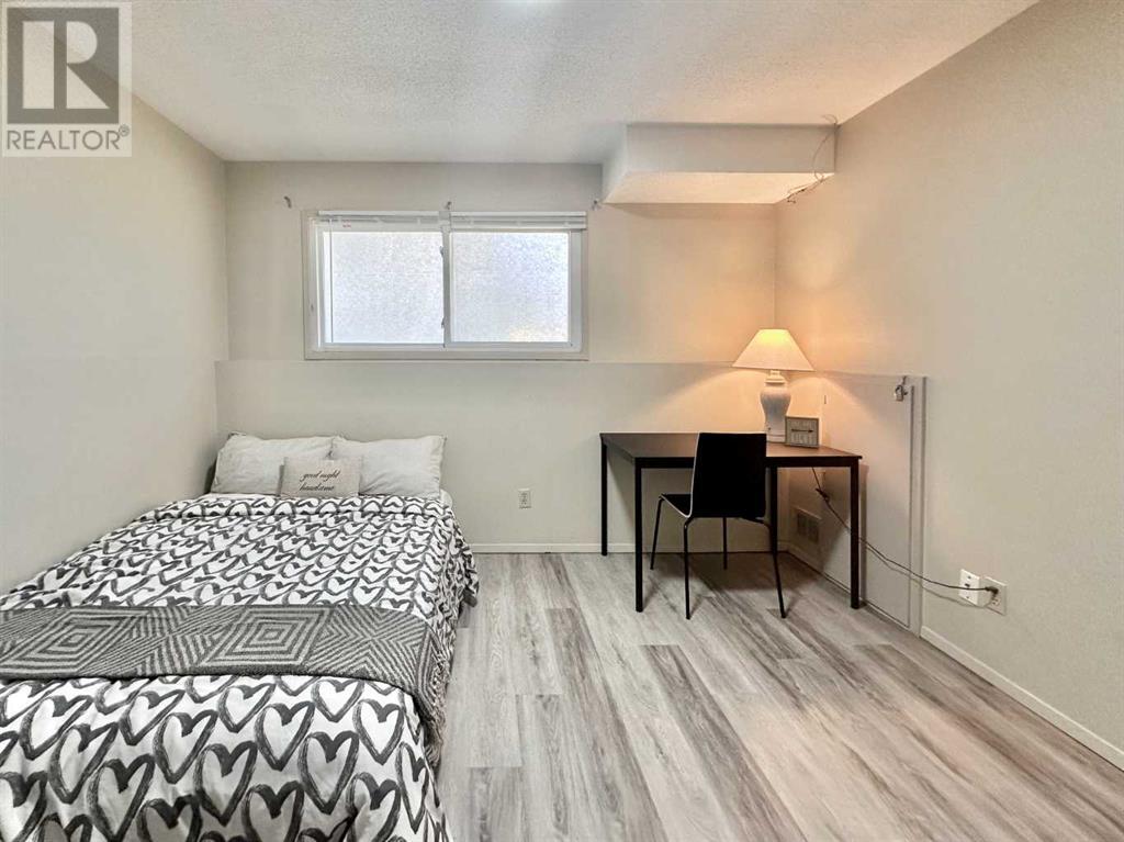 Single Family House Bi-level for Sale in   Ogden Road SE Ogden Calgary 
