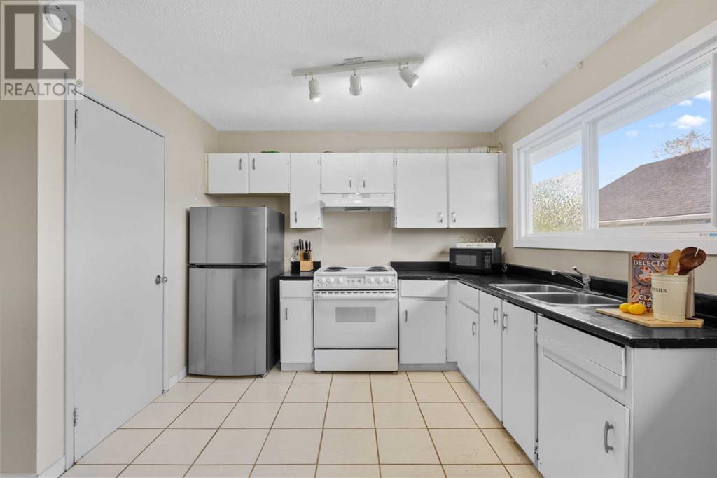 Single Family House Bi-level for Sale in   Ogden Road SE Ogden Calgary 