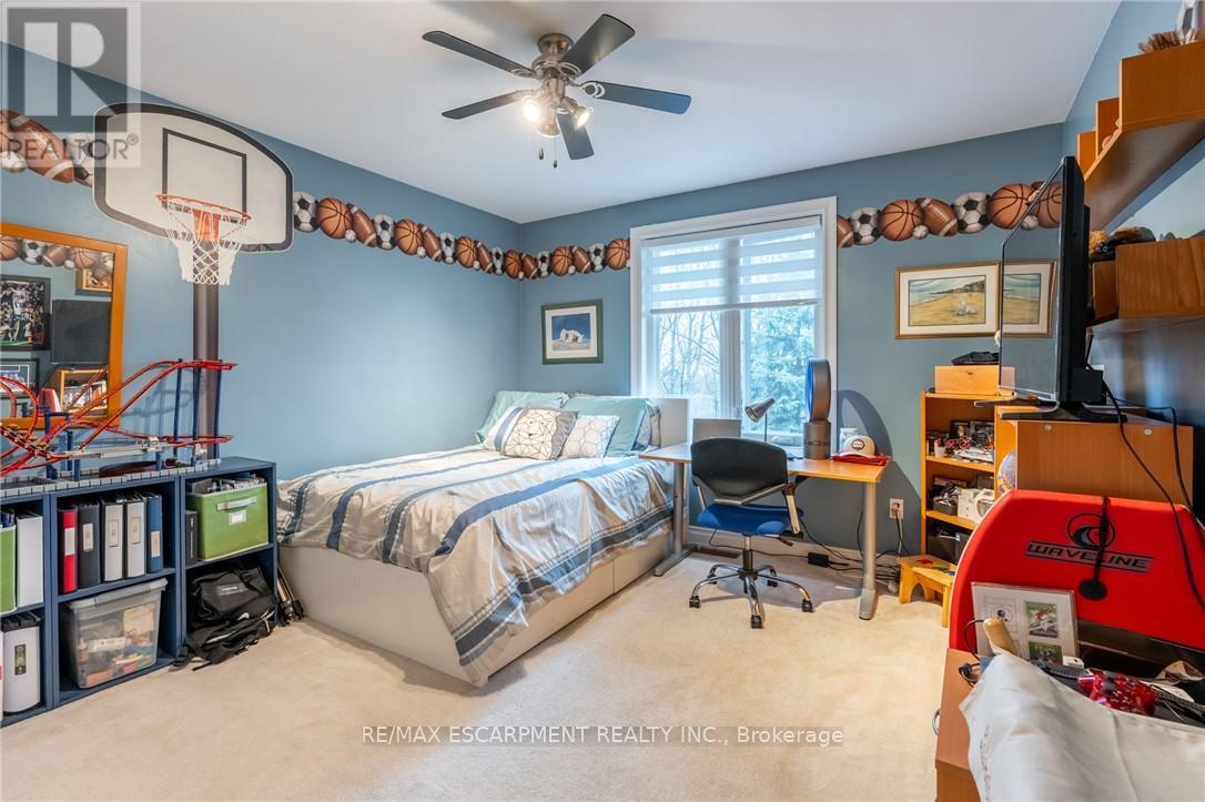 Photo 23 of 1351 Hazelton Boulevard, Burlington ON