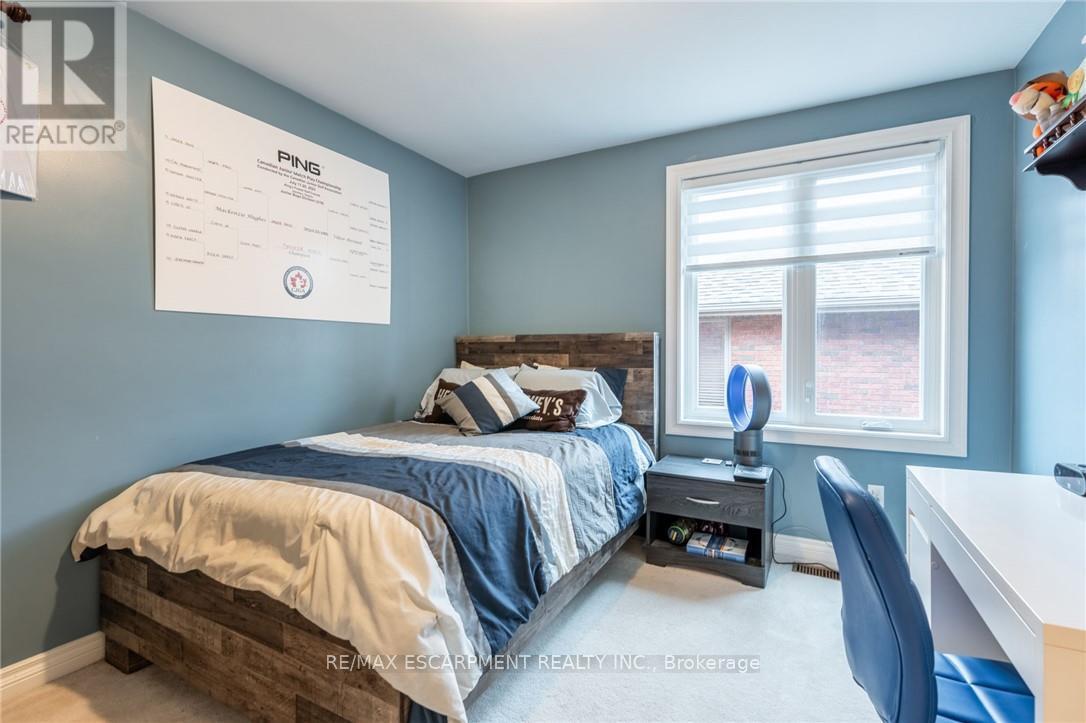 Photo 24 of 1351 Hazelton Boulevard, Burlington ON