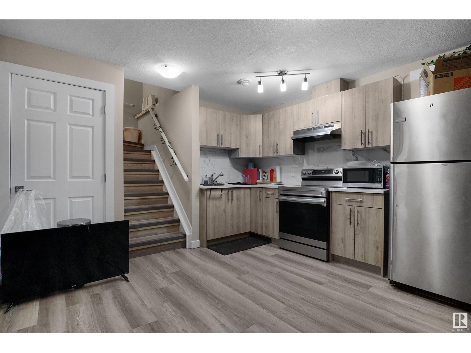 Photo 27 of 3756 8 St Nw, Edmonton AB