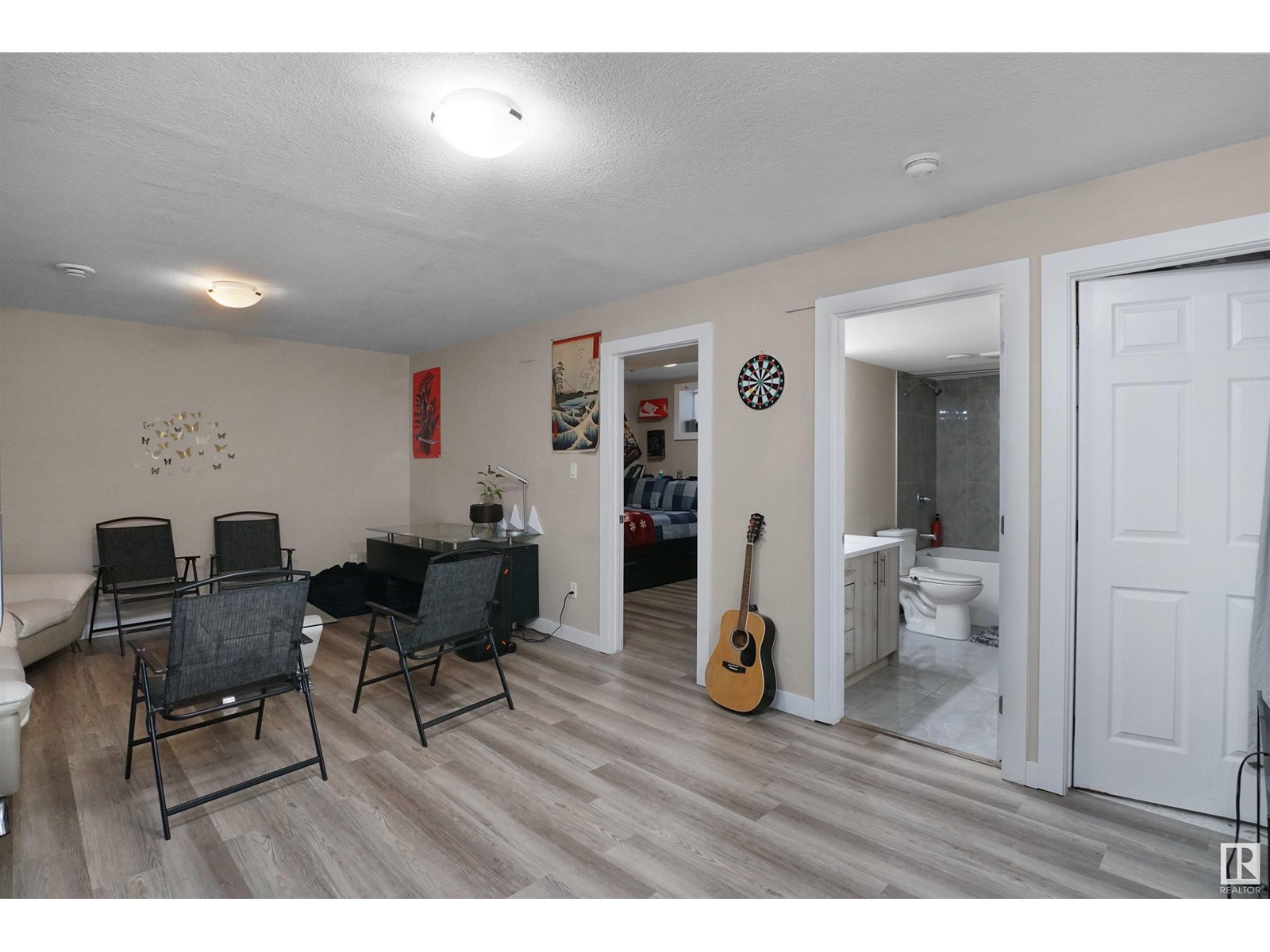 Photo 4 of 3756 8 St Nw, Edmonton AB