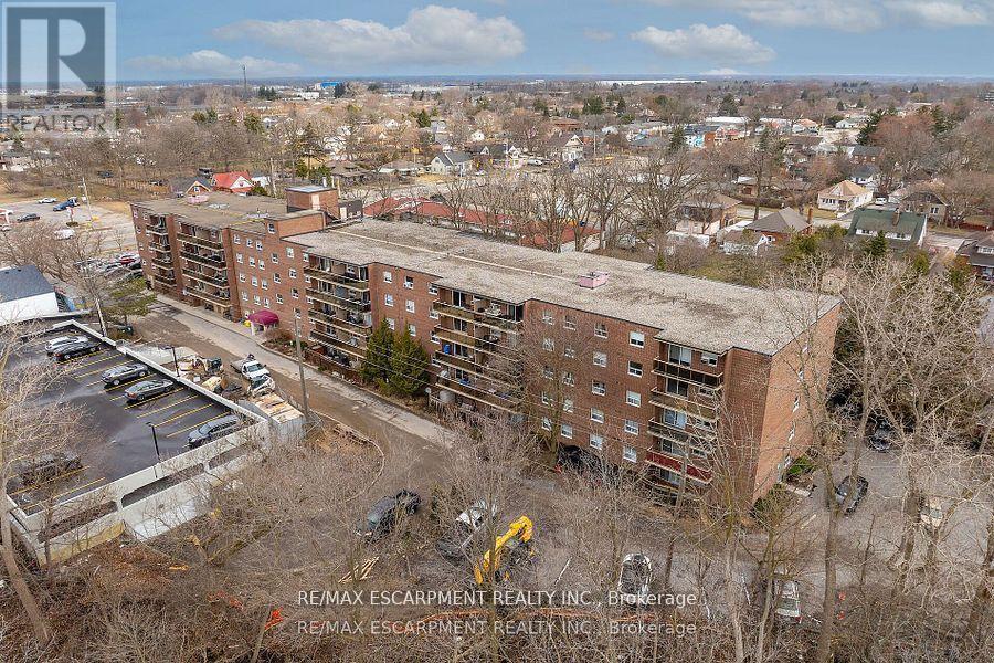 Photo 38 of 512 793 Colborne Street E, Brantford ON