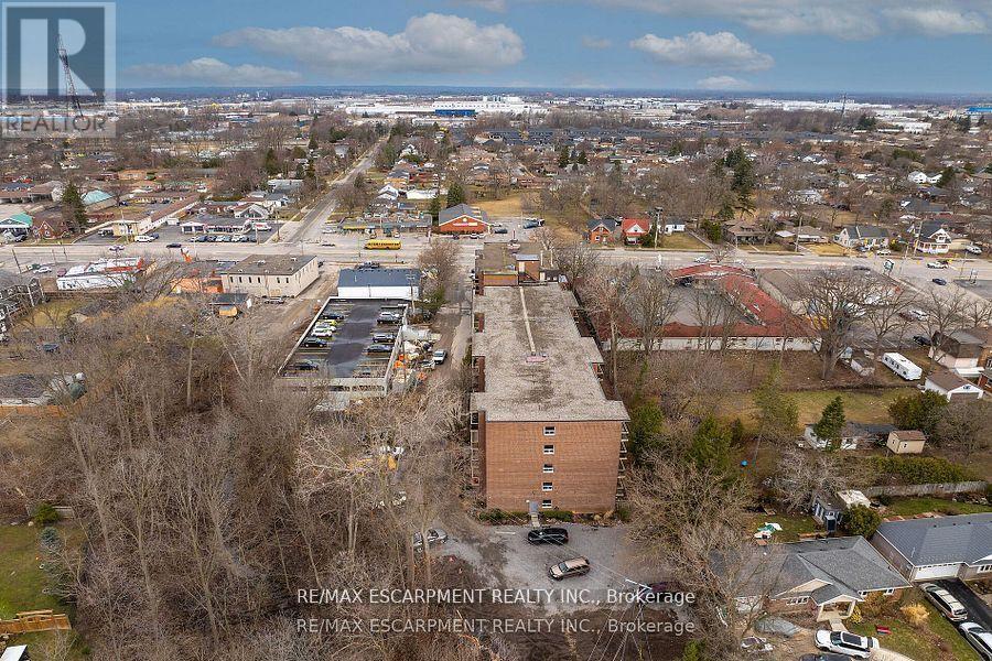 Photo 39 of 512 793 Colborne Street E, Brantford ON