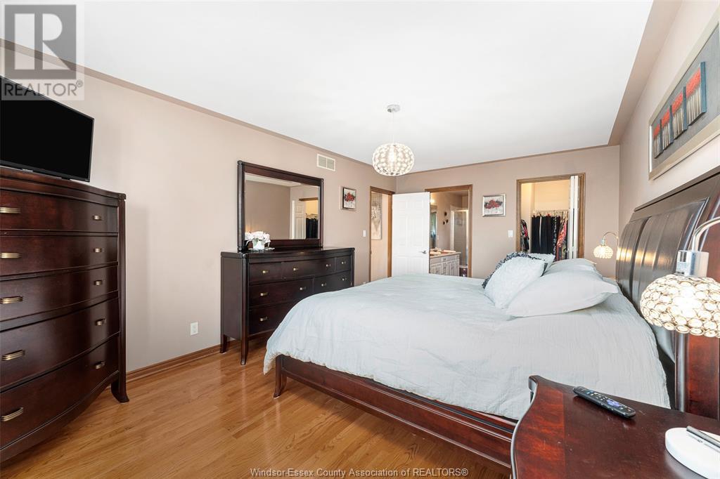 Photo 39 of 12314 Funaro Crescent, Tecumseh ON