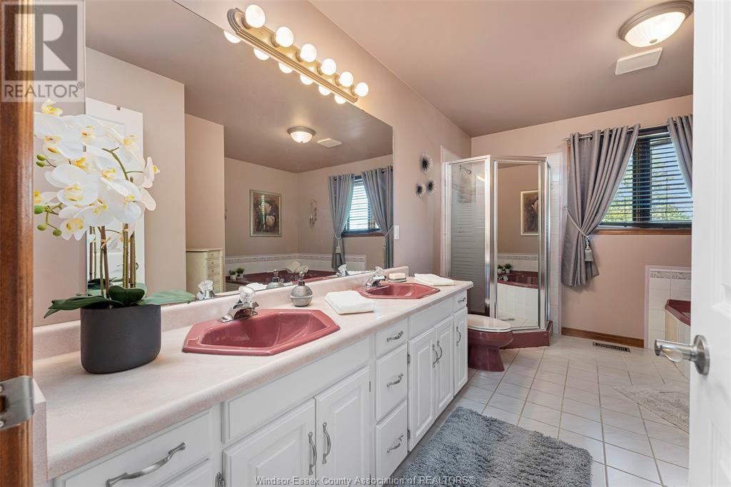 Photo 41 of 12314 Funaro Crescent, Tecumseh ON