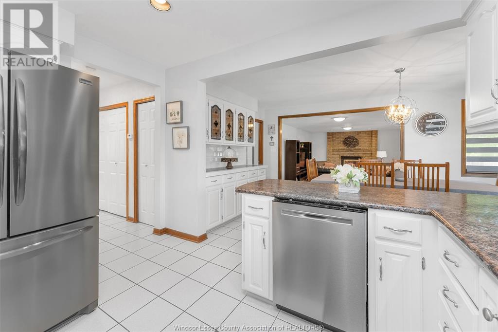Photo 32 of 12314 Funaro Crescent, Tecumseh ON