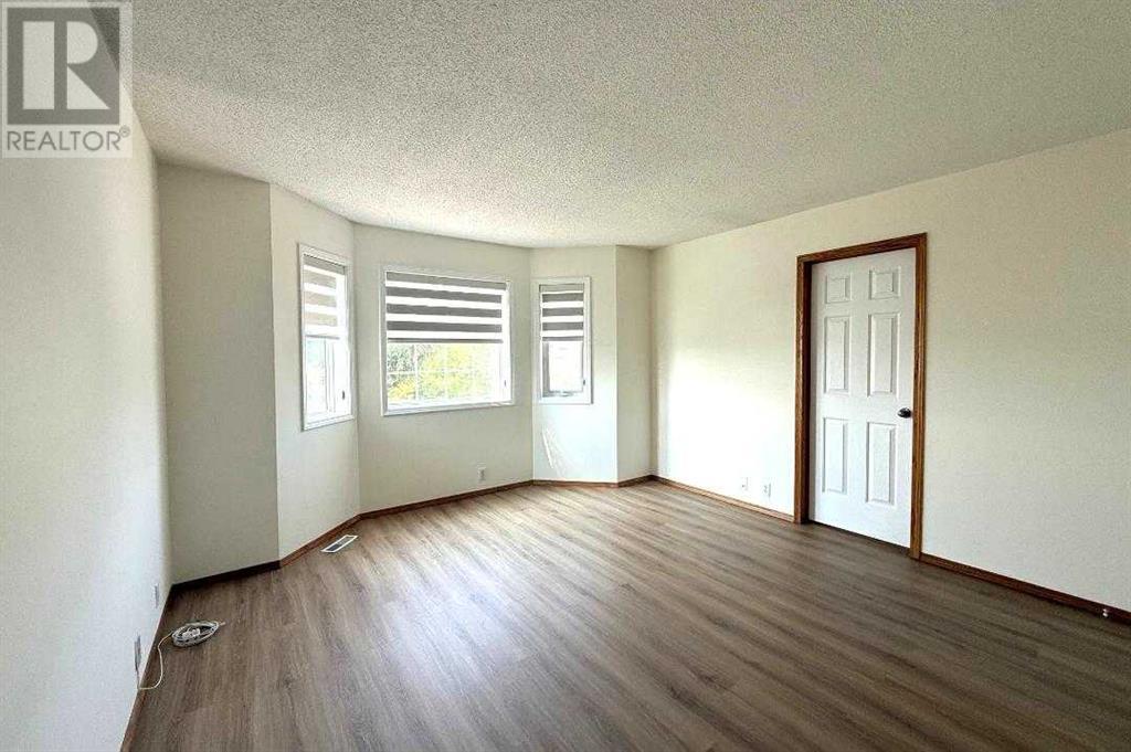 Single Family House for Sale in  Harvest Gold Heights NE Harvest Hills Calgary 