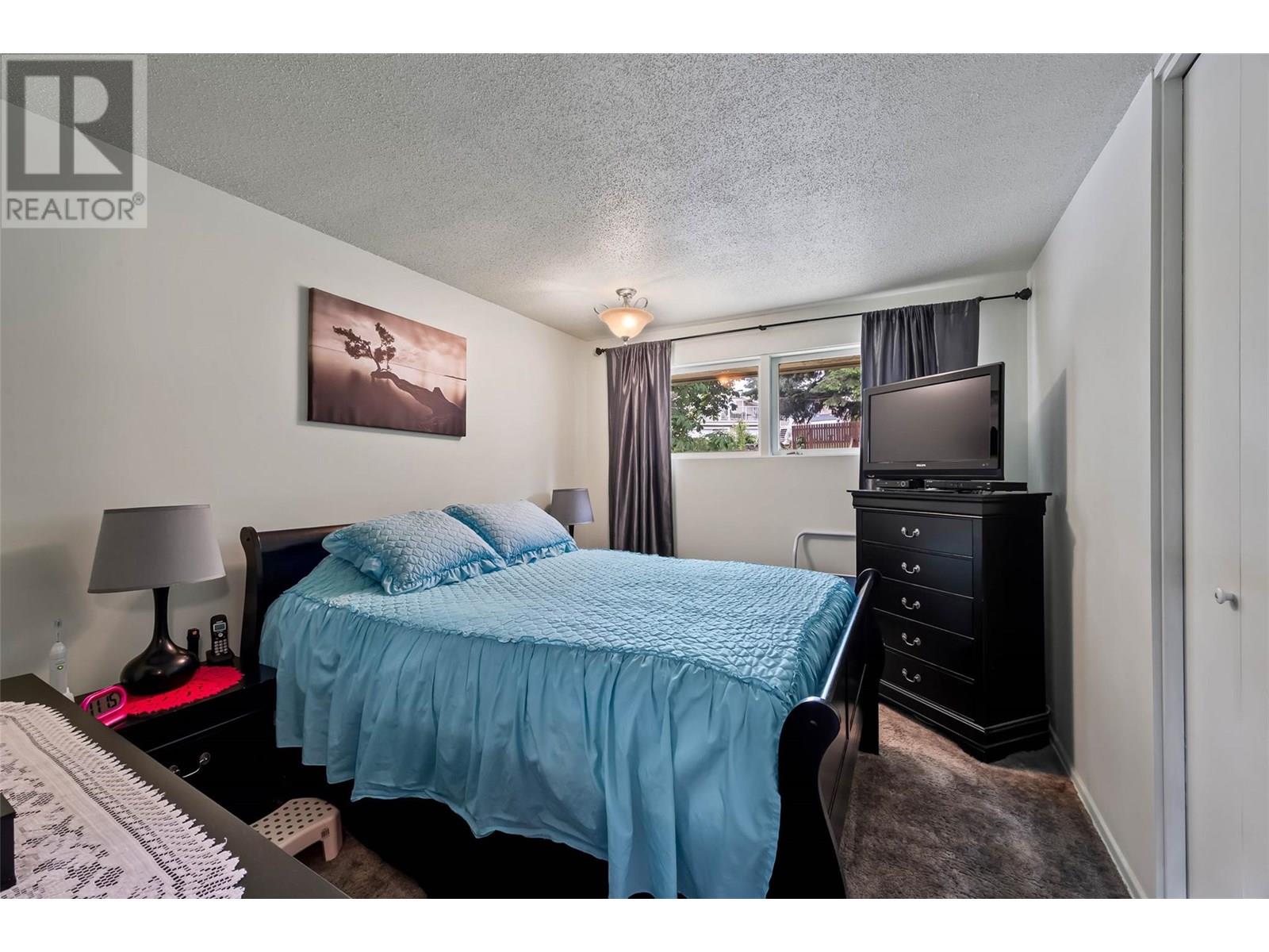 Photo 10 of 427 Battle Street W, Kamloops BC