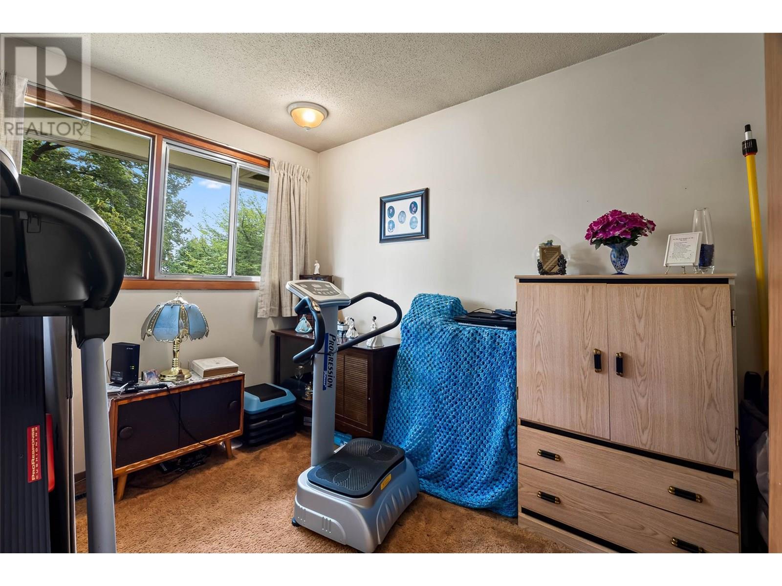 Photo 22 of 427 Battle Street W, Kamloops BC