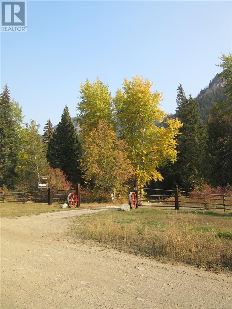 2910 Botanie Creek Road, Lytton