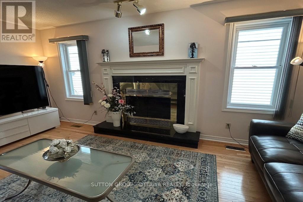 Photo 47 of 32 Cellini Court W, Ottawa ON