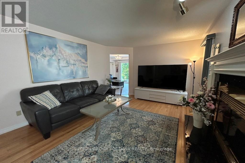 Photo 36 of 32 Cellini Court W, Ottawa ON
