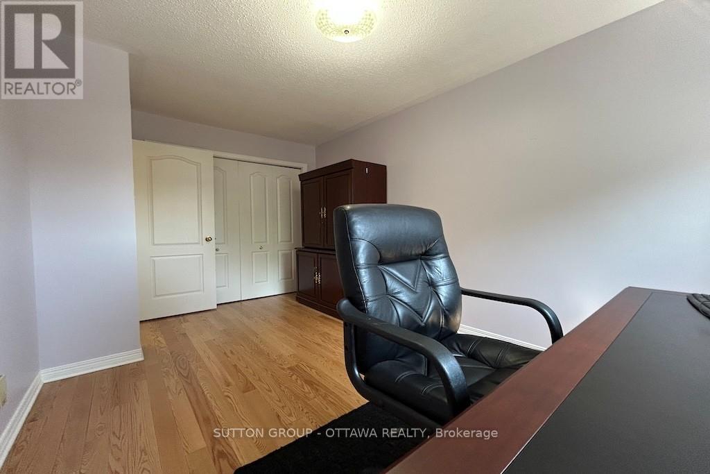 Photo 22 of 32 Cellini Court W, Ottawa ON