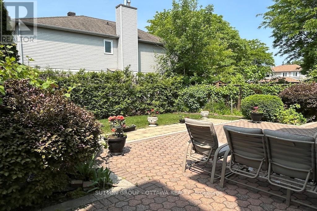 Photo 44 of 32 Cellini Court W, Ottawa ON