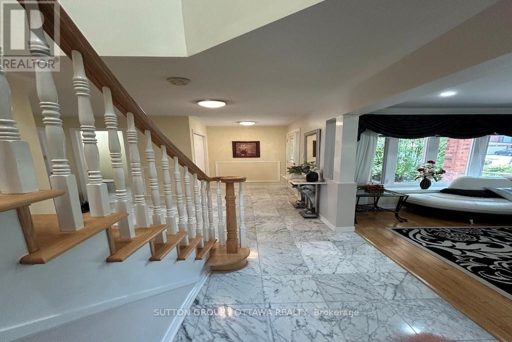 Photo 48 of 32 Cellini Court W, Ottawa ON