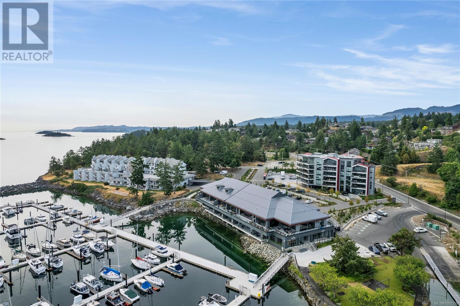 202 3529 Dolphin Dr, Nanoose Bay