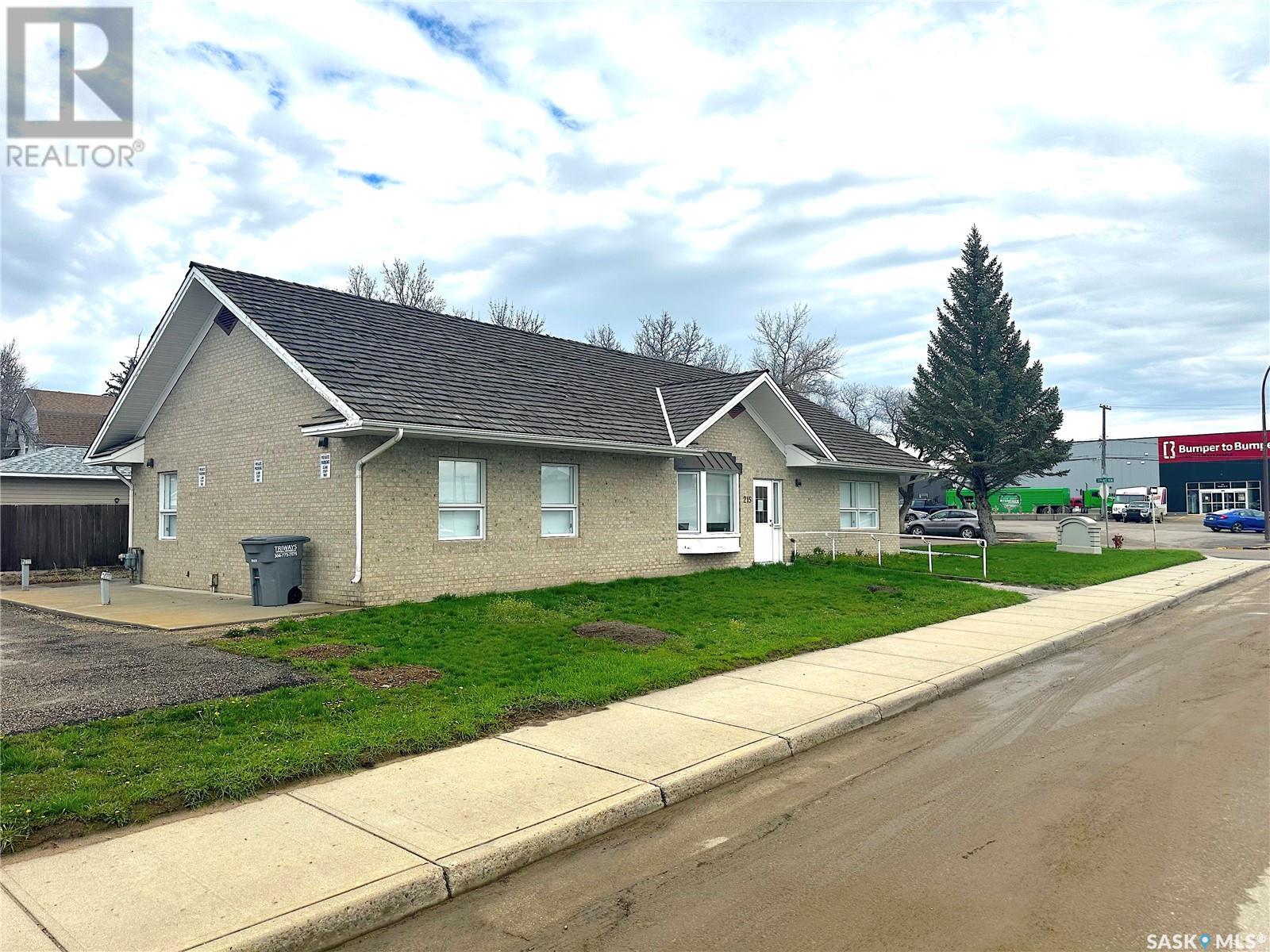 Office for Sale in  Chaplin STREET W Swift Current 