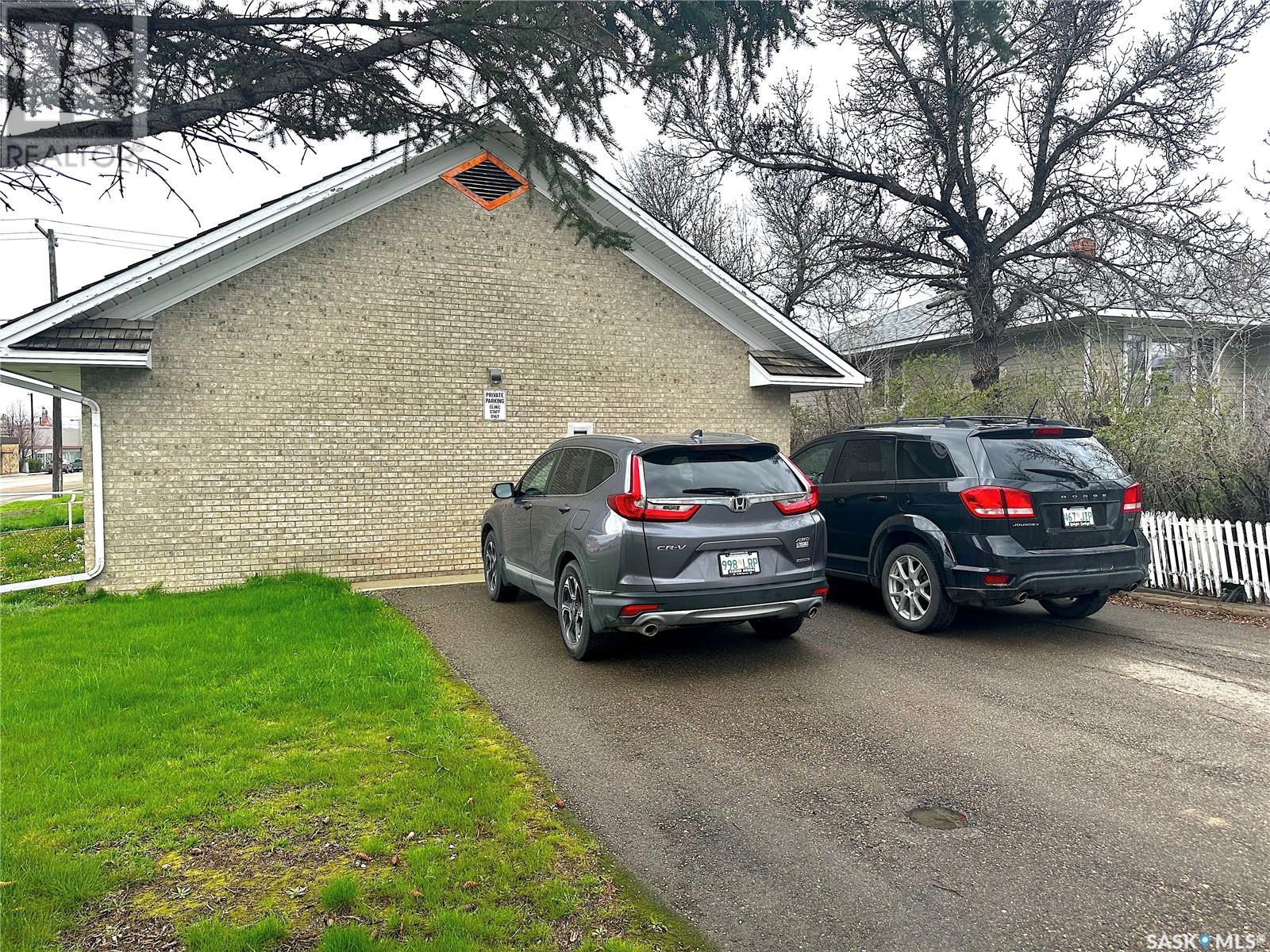Office for Sale in  Chaplin STREET W Swift Current 