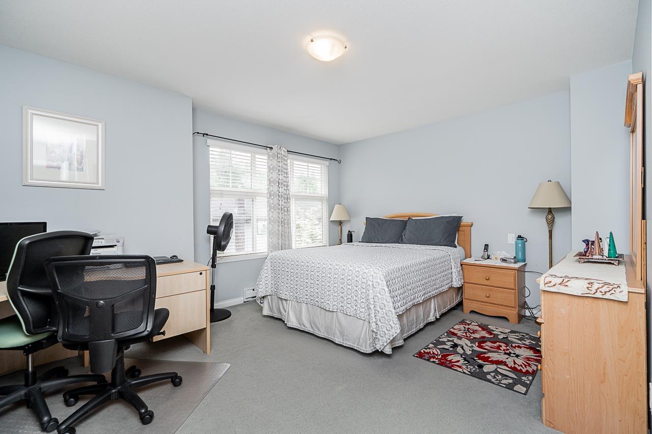 Photo 13 of 35 7518 138 Street, Surrey BC