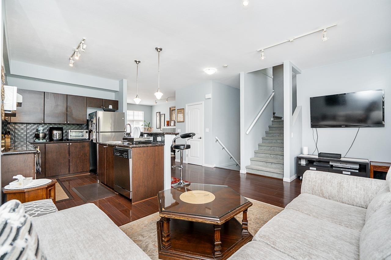Photo 6 of 35 7518 138 Street, Surrey BC