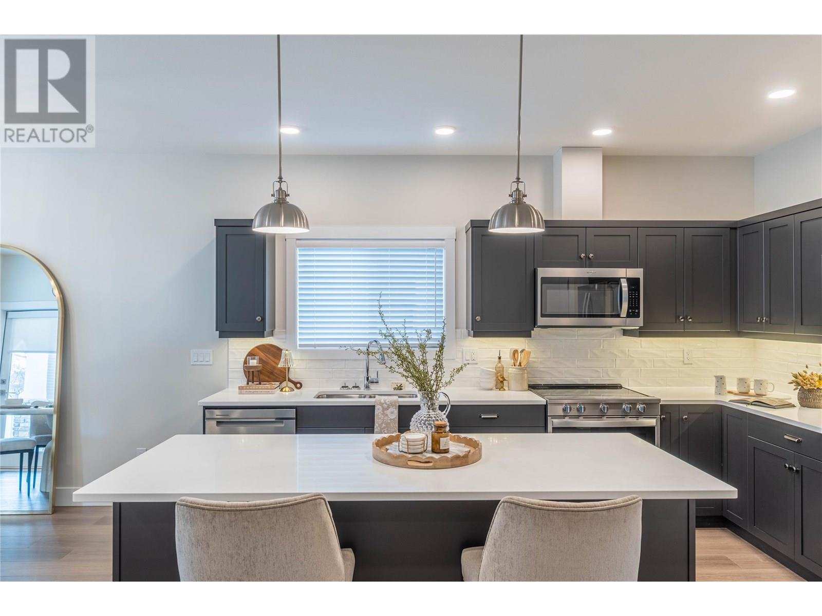 131 200 GRAND Boulevard, Kamloops