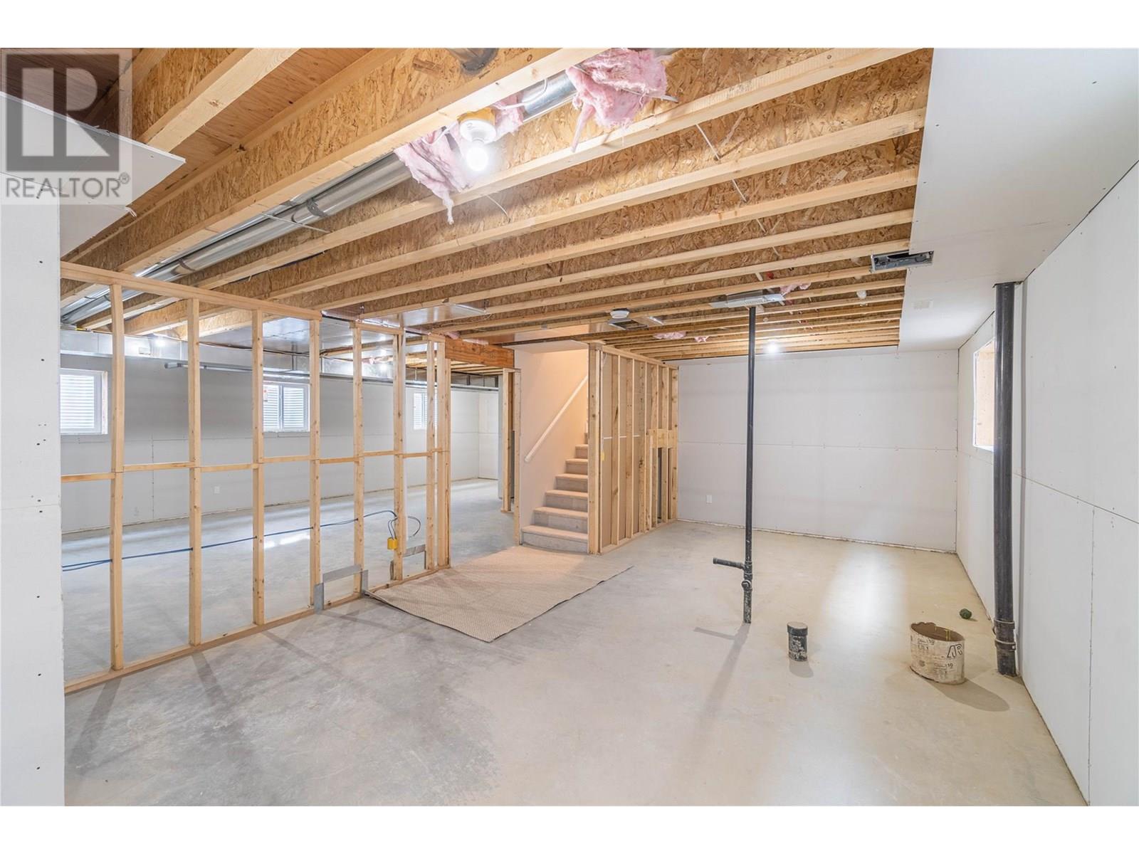 131 200 GRAND Boulevard, Kamloops