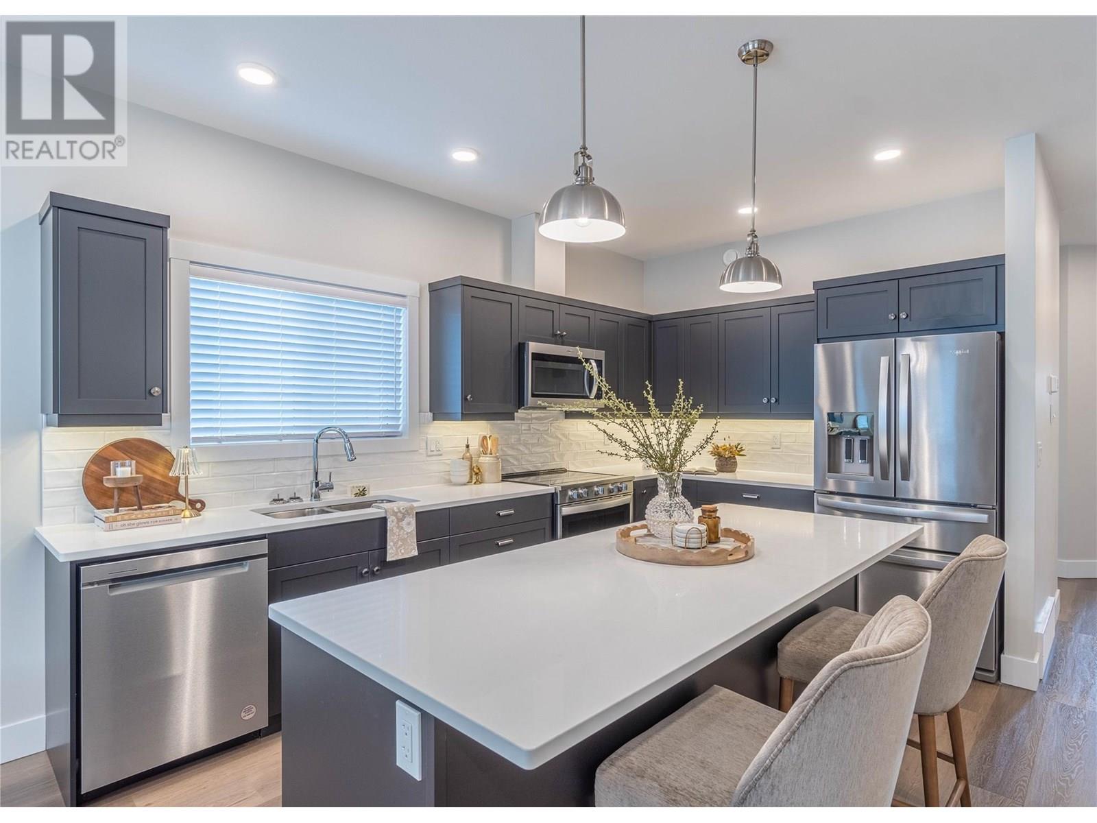 131 200 GRAND Boulevard, Kamloops