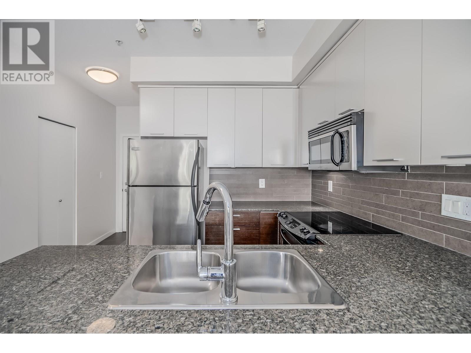 209 2478 WELCHER AVENUE, Port Coquitlam real estate listing R2995341