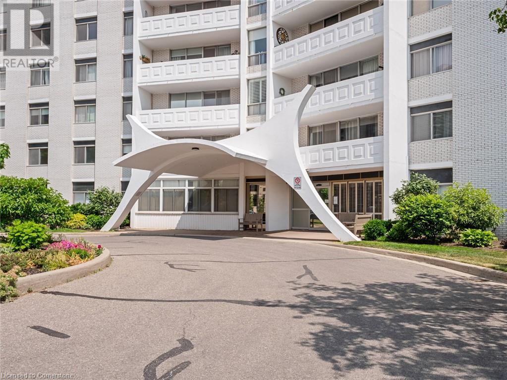 Photo 1 of 15 Towering Heights Boulevard Unit 904, St Catharines ON