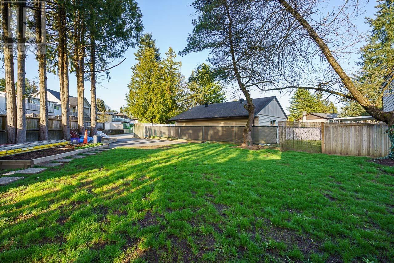 615 ALLISON PLACE, New Westminster