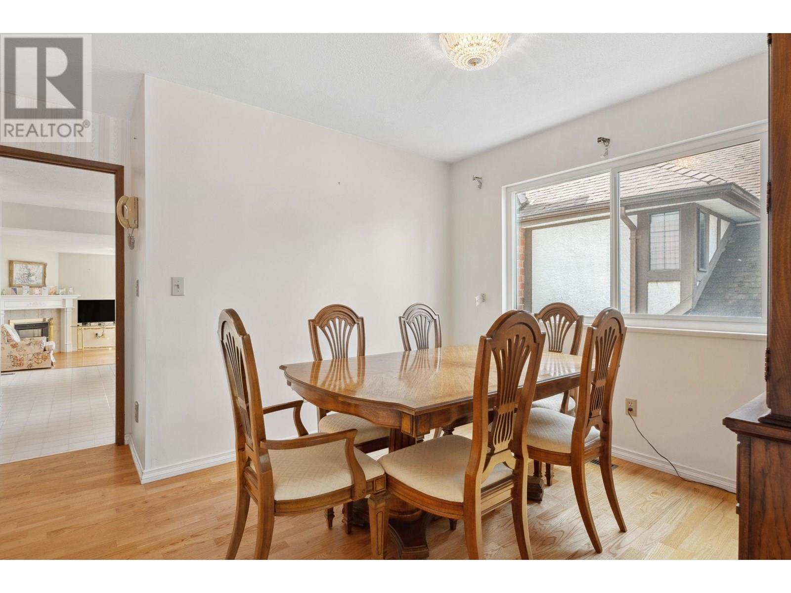 Photo 37 of 722 Foster Avenue, Coquitlam BC