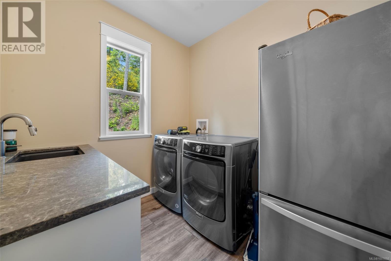 Photo 10 of 8130 Sa Seen Os Cres, Youbou BC