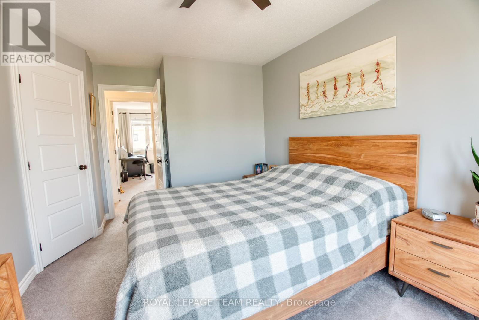 Photo 28 of 422 Coldwater Crescent, Ottawa ON