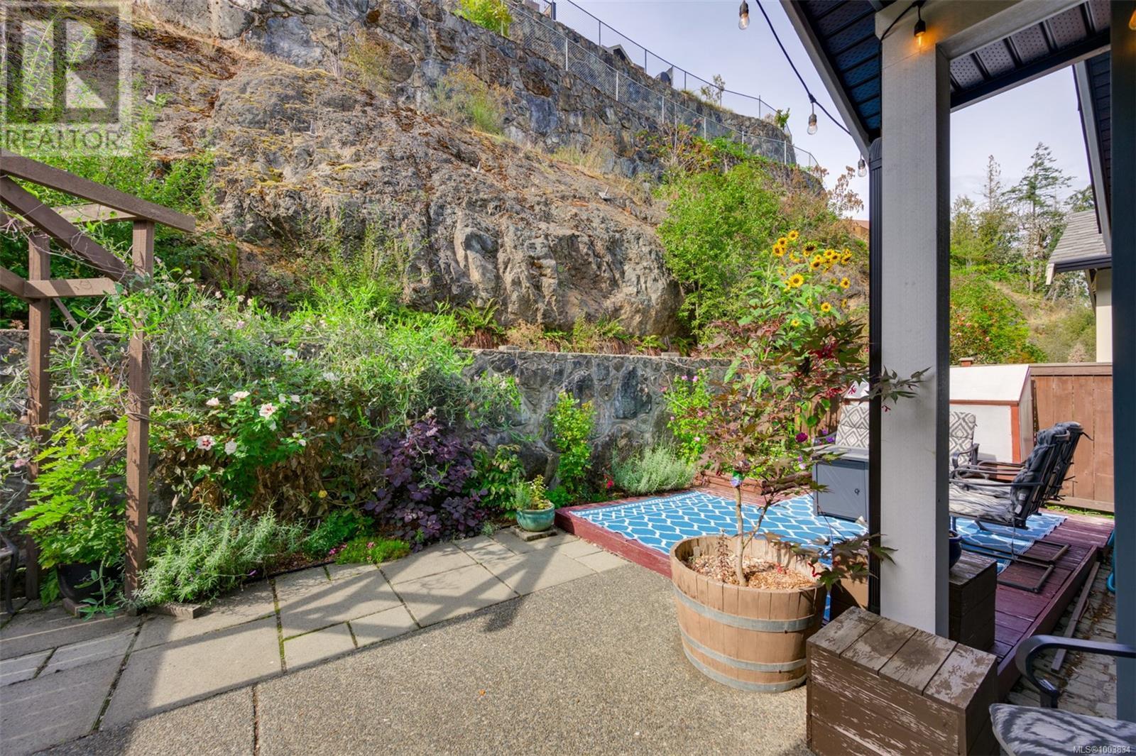Photo 3 of 871 Wild Ridge Way, Langford BC