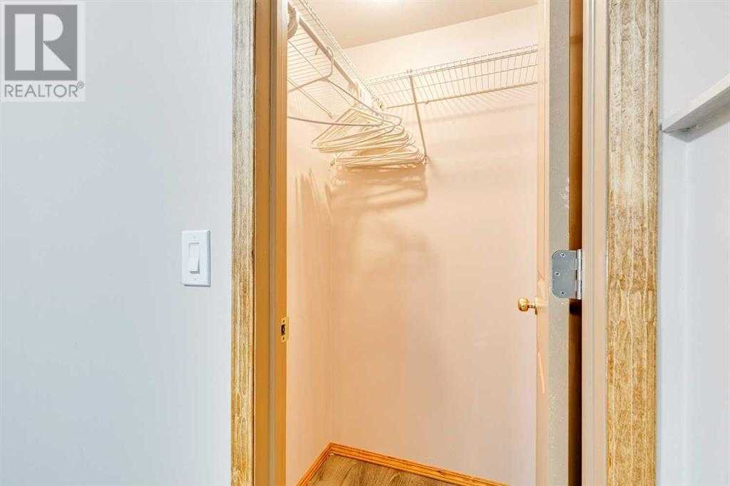 Single Family House Bungalow for Sale in  Country Hills Drive NW Country Hills Calgary 