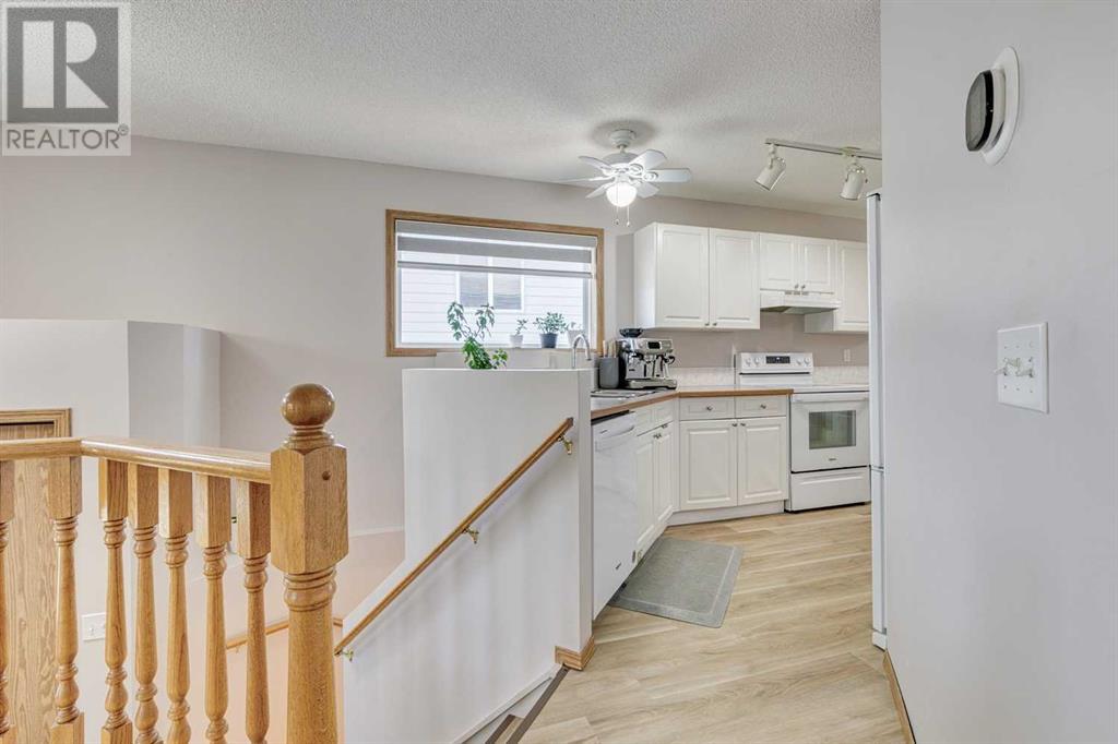 Single Family House Bungalow for Sale in  Country Hills Drive NW Country Hills Calgary 