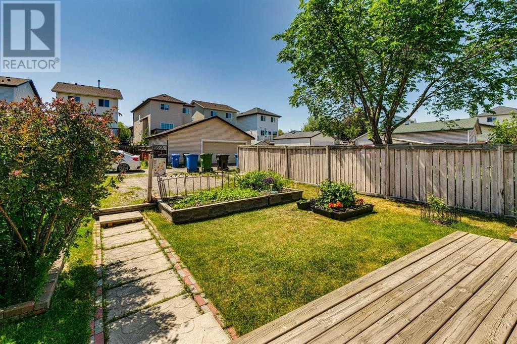 Single Family House Bungalow for Sale in  Country Hills Drive NW Country Hills Calgary 
