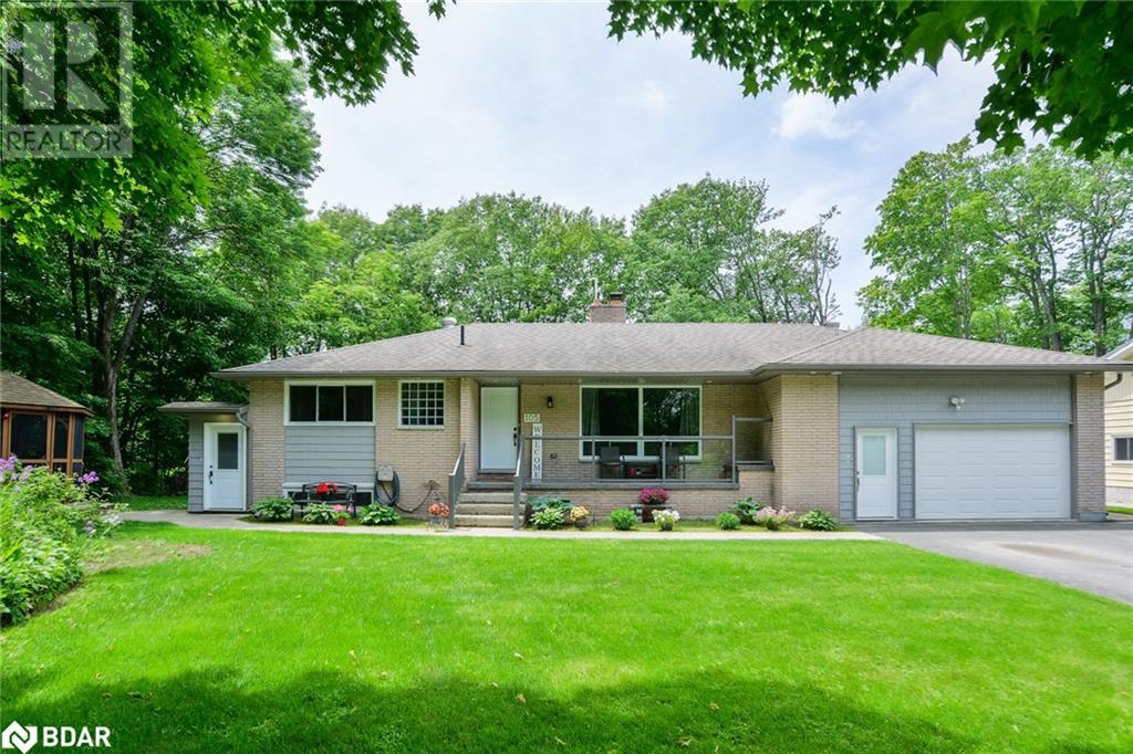 Photo 30 of 105 Wellington Street, Gravenhurst ON