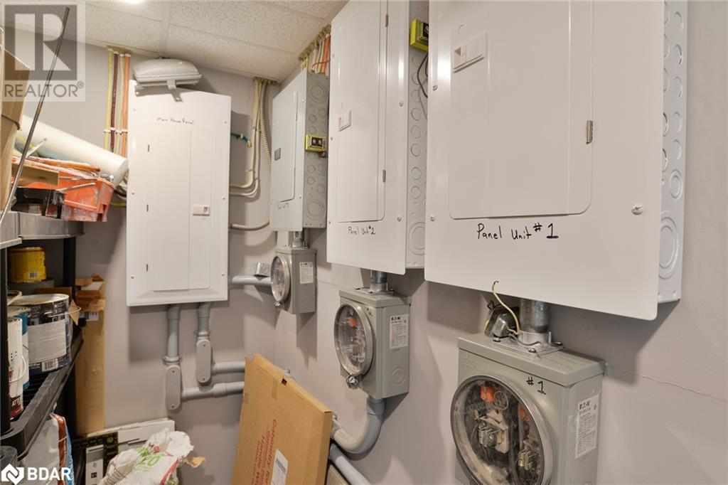 Photo 15 of 105 Wellington Street, Gravenhurst ON