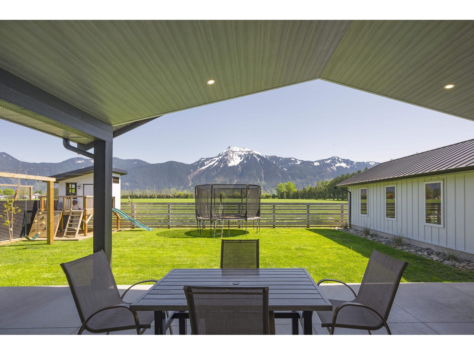 1716 AGASSIZ AVENUE, Agassiz, Agassiz