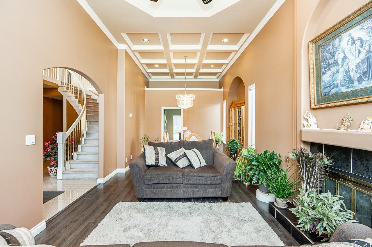 Photo 6 of 13003 74 Avenue, Surrey BC