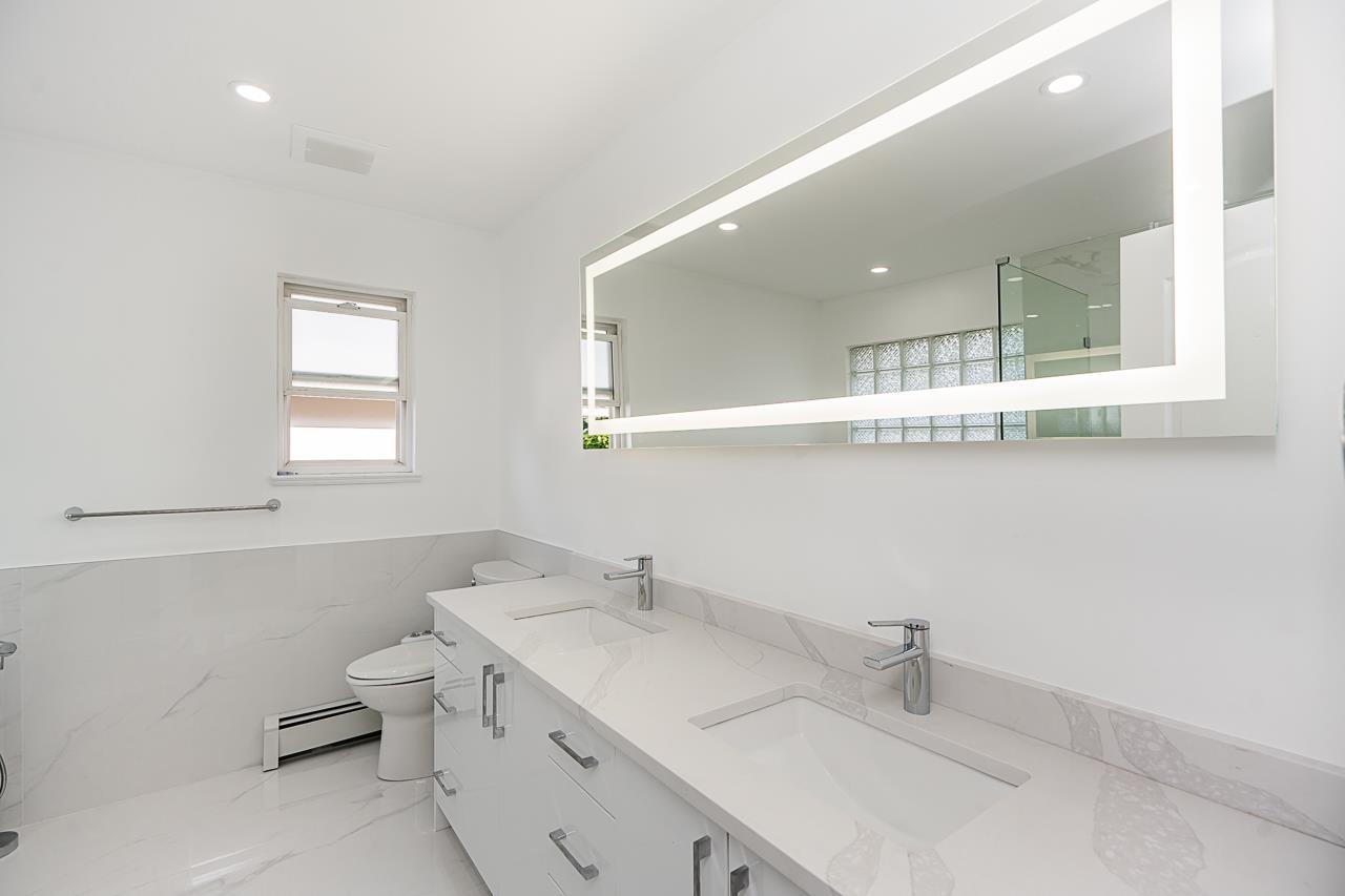 Photo 22 of 13003 74 Avenue, Surrey BC